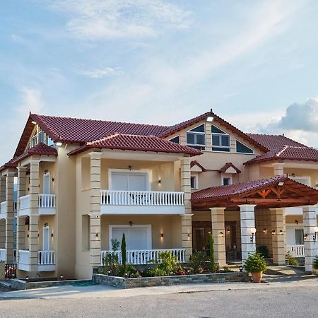 Famissi Suites 2 Kalambaka Exterior photo