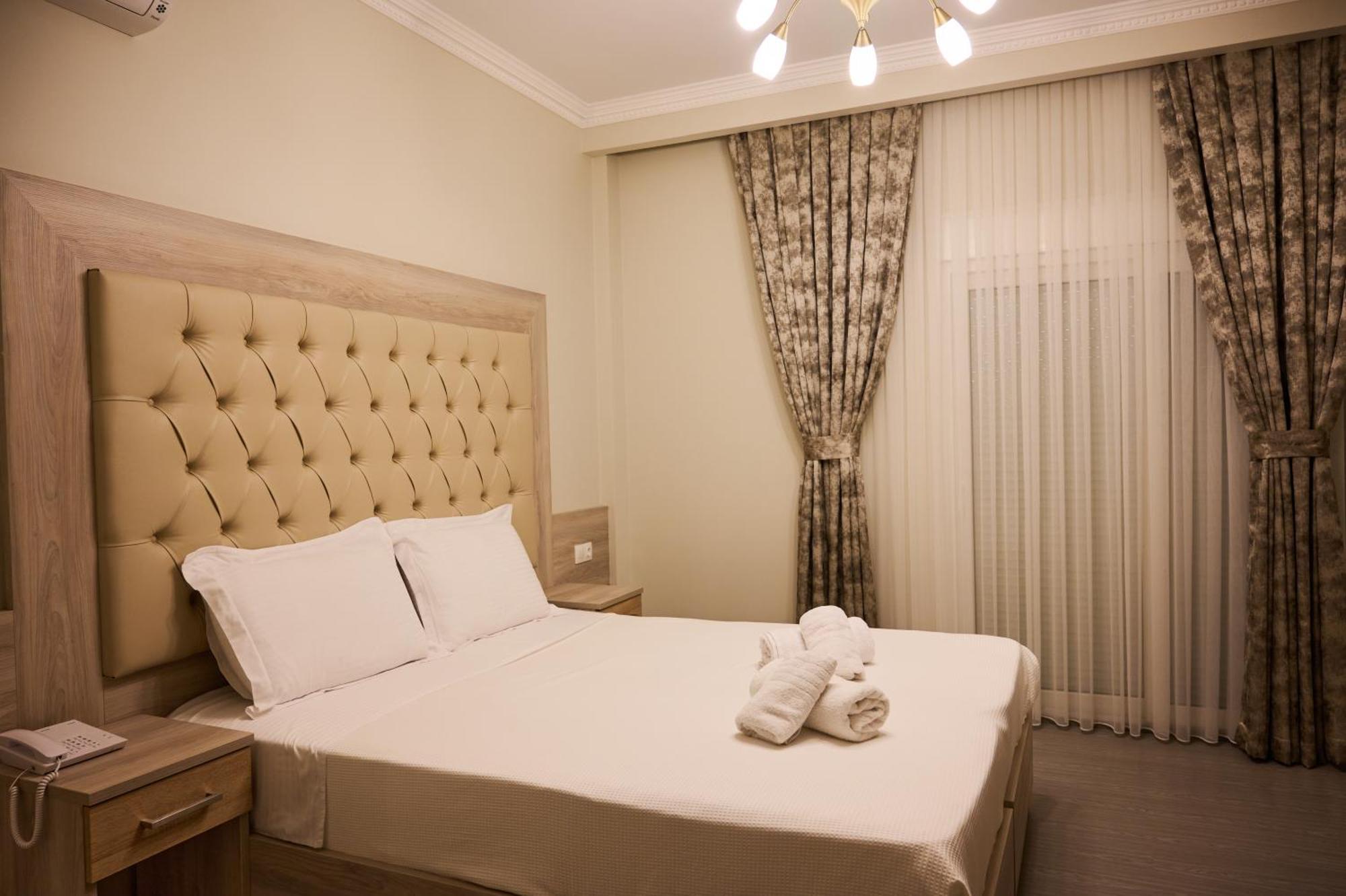Famissi Suites 2 Kalambaka Exterior photo